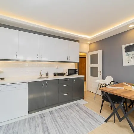 Lovely Near In Muratpasa, Appartement Antalya